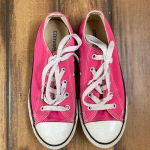 Converse Kids Sneakers in Bright Pink